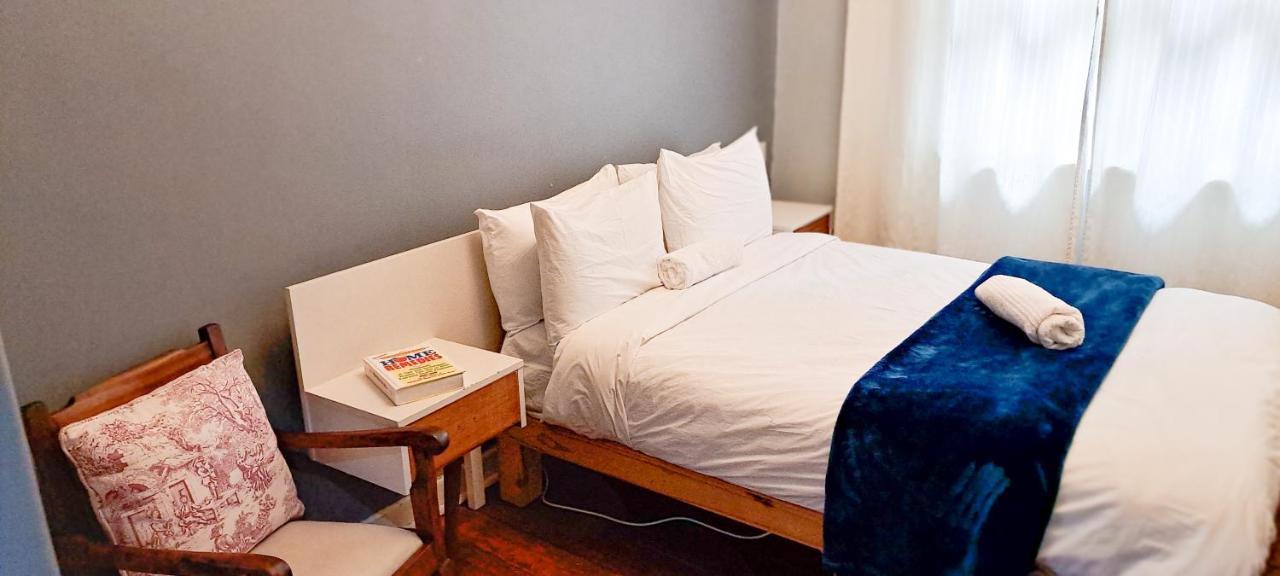 Spacious Holiday Home เคปทาวน์ ภายนอก รูปภาพ